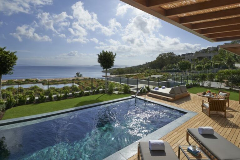 Suite com vista de mar no hotel Mandarin Oriental Bodrum na Turquia