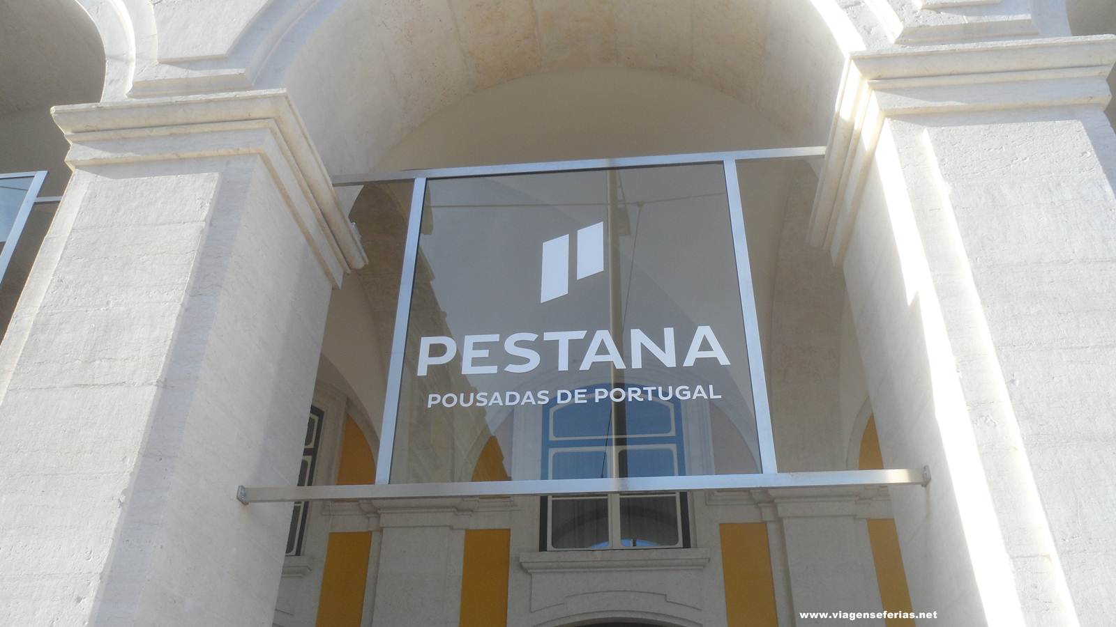 Placa de uma Pousada de Portugal