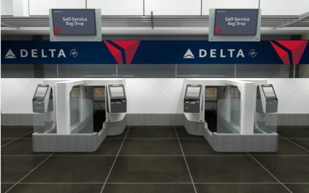 2 Máquinas de entrega de bagagem self-service da companhia aérea Delta