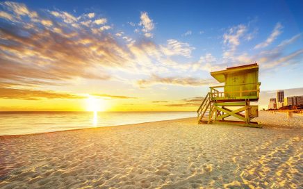 por do sol em praia de Miami para onde vai voar a companhia aérea SAS