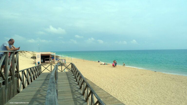 Entrada da Praia Quinta do Lago no Algarve