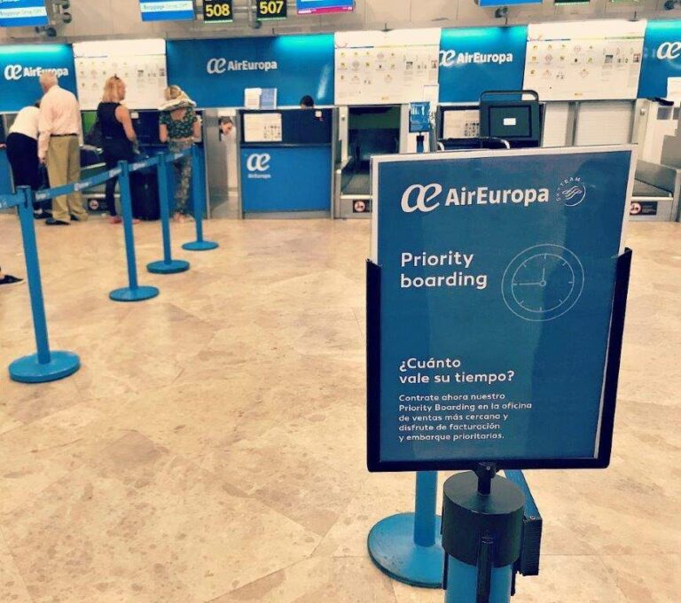 Balcão de check-in prioritário da Air Europa