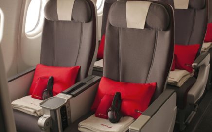 Assentos da classe Turista Premium da companhia aérea Iberia