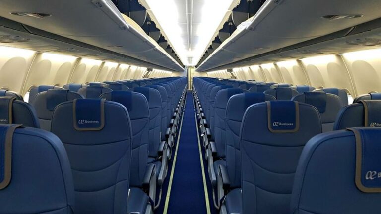 Interior dos novos aviões B737-800 da Air Europa