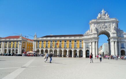 Lisboa (Terreiro do Paço) continua nos planos da low cost Transavia para Verão 2018