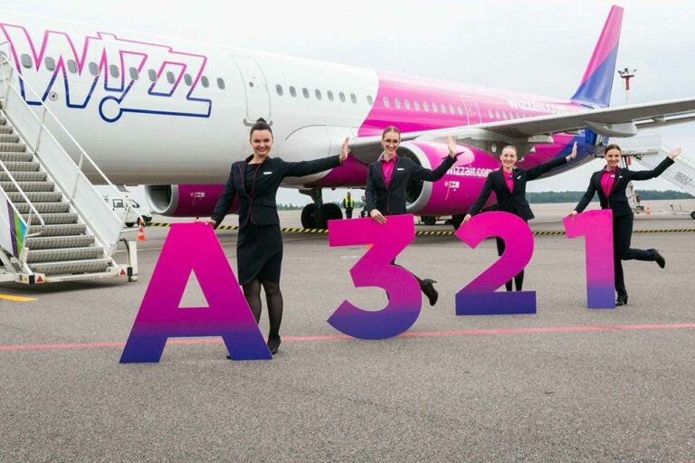 Apresentação do Airbus A321 da low cost Wizz Air