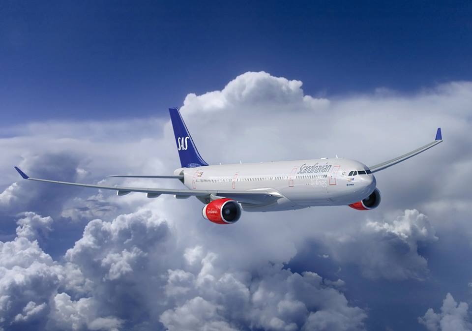 Aeronave da companhia aérea SAS em pleno voo
