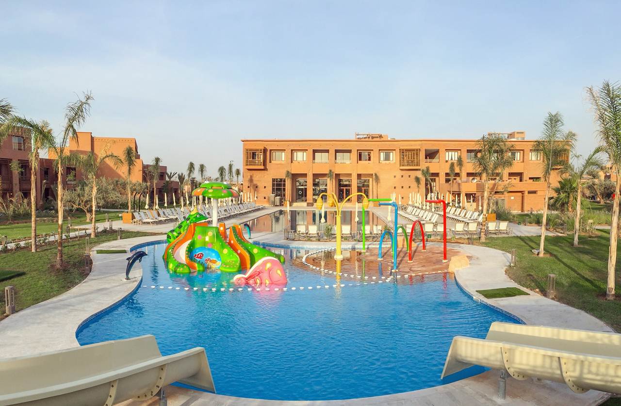 Zona exterior com piscina do hotel Be Live Experience Marrakech Palmeraie