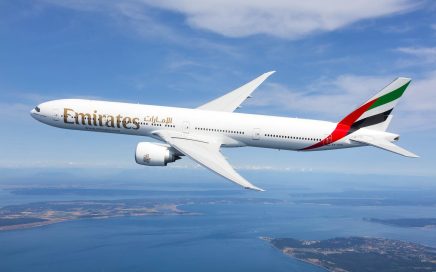 Boeing-777-300ER-v2 da Emirates vai vos mais 3 vezes por semana para Estocolmo