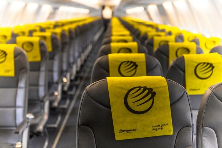 Cabina Económica da companhia aérea Primera Air