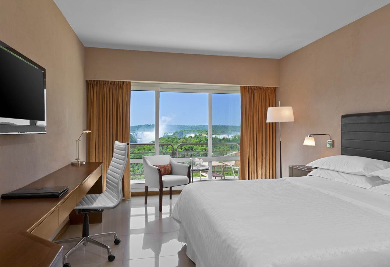 Quarto Superior do hotel Meliá Iguazu com vista para as cataratas