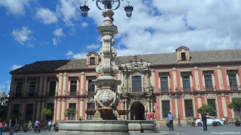 Plaza Virgen de Los Reys em Sevilha junto à catedral