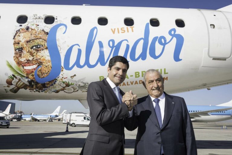 ACM Neto perfeito de Salvador da Bahia com Juan José Hidalgo da Air Europa