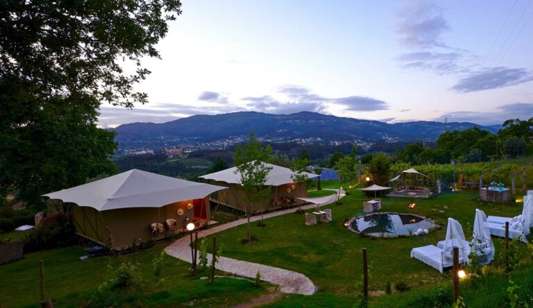 Glamping de Luxo do Carmo's Boutique Hotel visto de cima