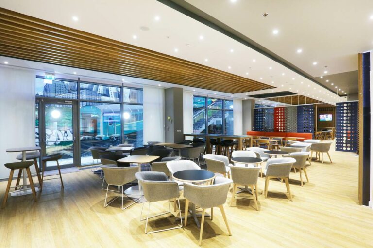 Espaço de comidas do hotel Holiday Inn Express Moscow - Paveletskaya em Moscovo