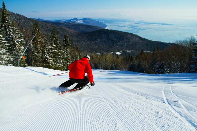 Uma pista de ski no Le Massif Charlevoix