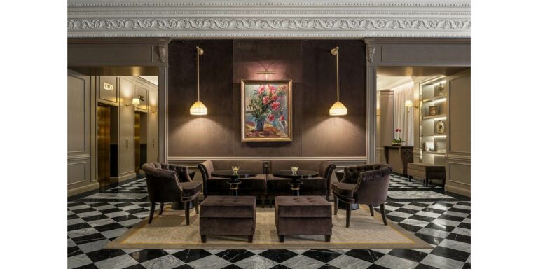 Lobby Bar do hotel Sheraton Nizhny Novgorod Kremlin