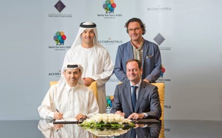 Assinatura entre a AccorHotels e o Dubai World Trade Center (DWTC) para o hotel 25hours Dubai