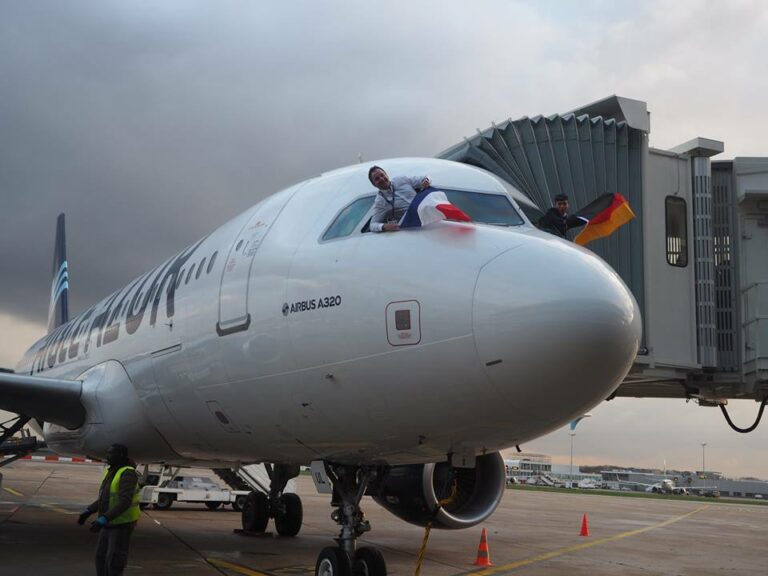 Voo inaugural da Aigle Azur entre Paris e Berlim