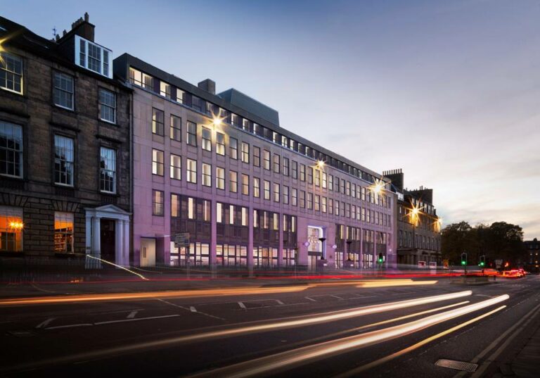 Como vai ser o novo hotel Yotel em Edimburgo na Escócia