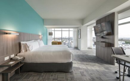 Quarto do hotel Holiday Inn Lima Airport no Peru