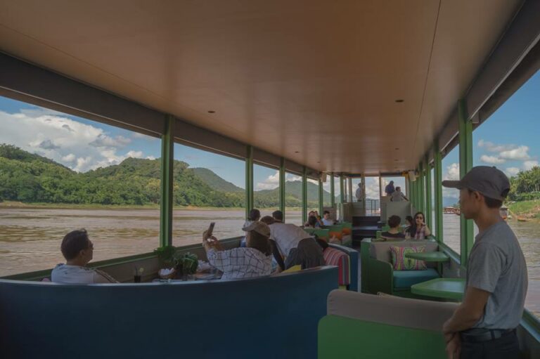 Navegação num cruzeiro da Mekong Kingdoms da Minor Hotels