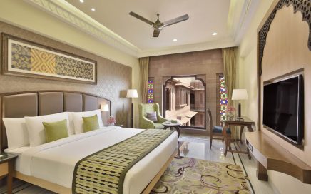 Quarto do hotel Radisson Jodhpur no Rajastão na Índia