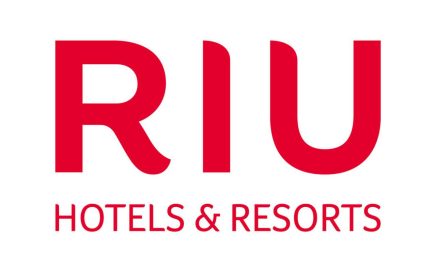 Actual Logo da RIU Hotels & Resorts apresentado em 2018