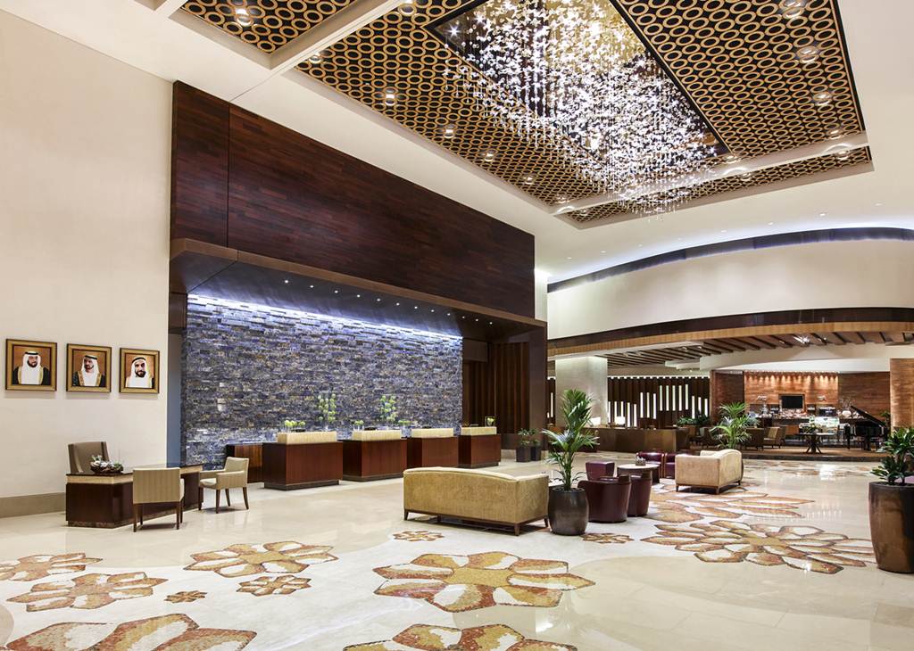 Lobby do hotel Swissôtel Al Ghurair no Dubai