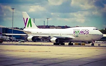 Jumbo Boeing 747-400 da companhia aérea Wamos Air