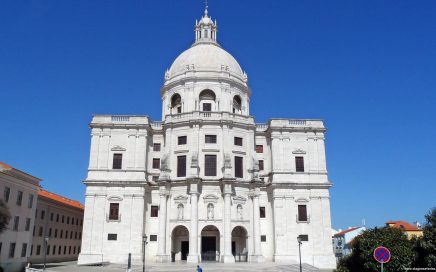 Frente do Panteão Nacional na cidade de Lisboa