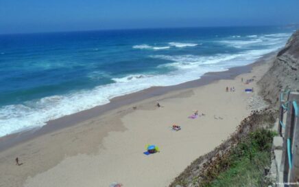 Praia da Aguda em Sintra (Portugal) vista de cima