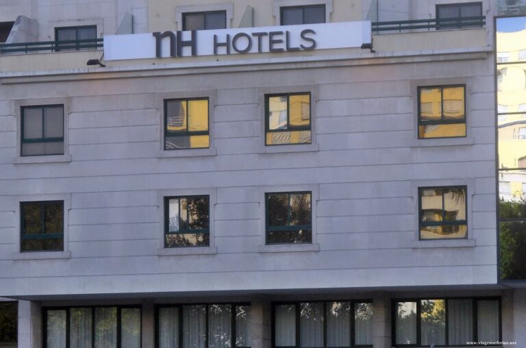 Fachada de um hotel NH na Europa