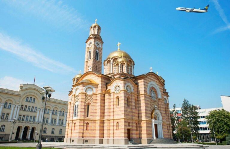 Avião da Ryanair sobre Banja Luka na Bósnoa