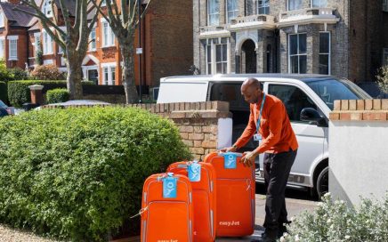 Recolha de bagagem na casa do cliente pela easyJet