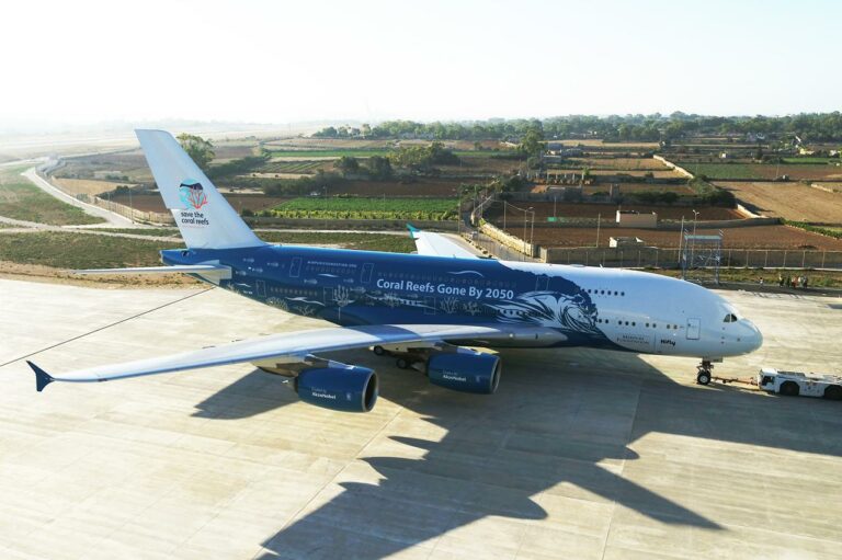 Aeronave Airbus A380 da companhia aérea Hi-Fly