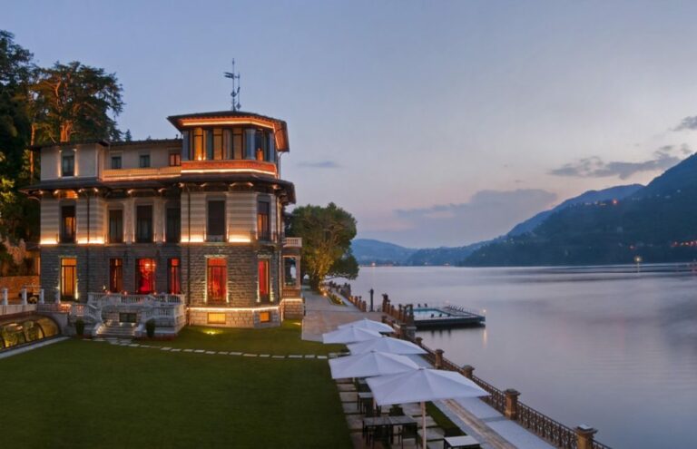 Parte exterior junto ao lago do resort Mandarin Oriental Lake Como