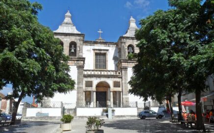 A Igreja de Santa Maria da Graça ou Sé de Setúbal em Portugal