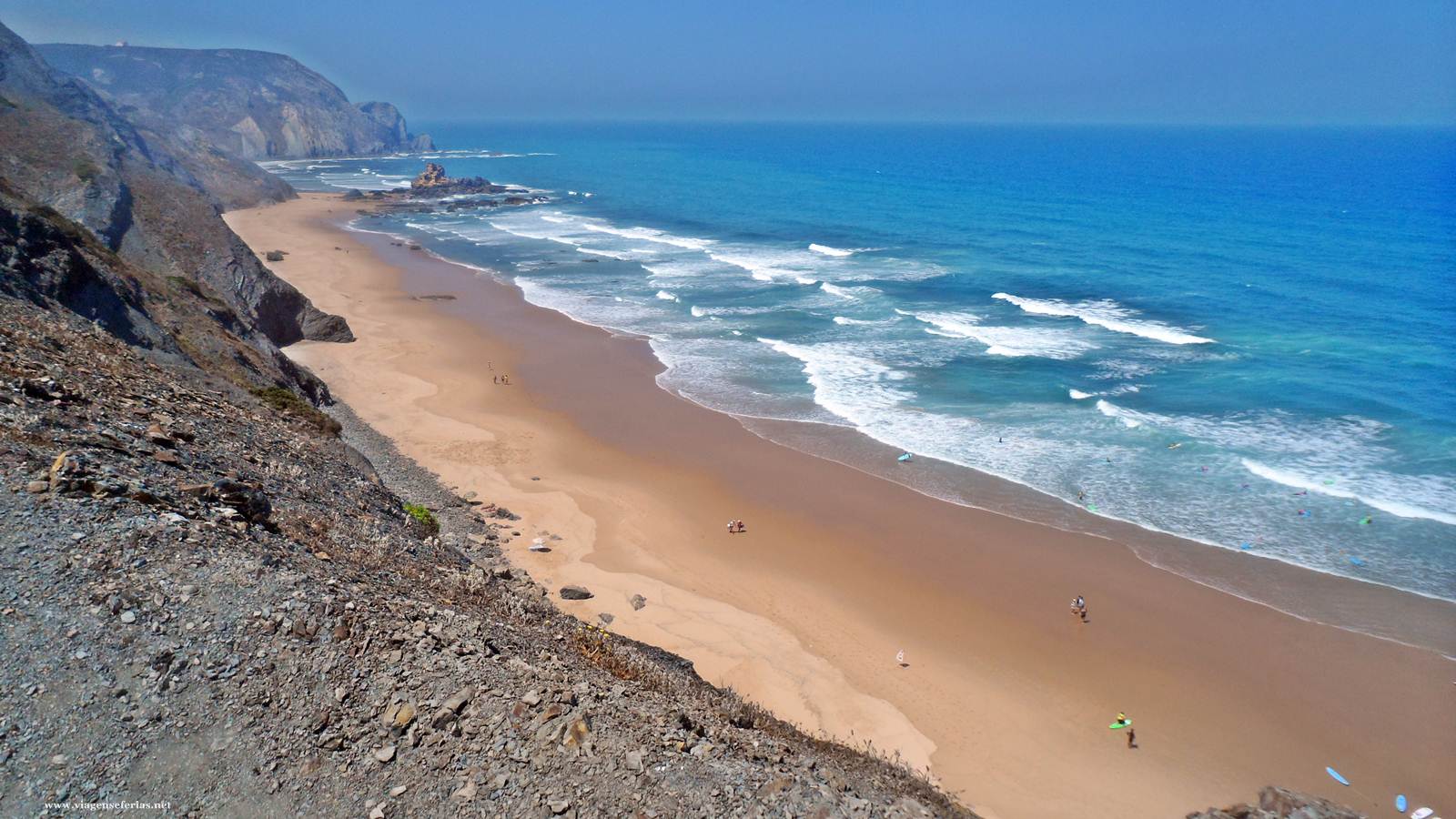 Zona Sul da praia da Cordoama que liga à praia do Castelejo