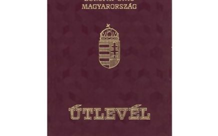 Capa de um Passaporte da Hungria