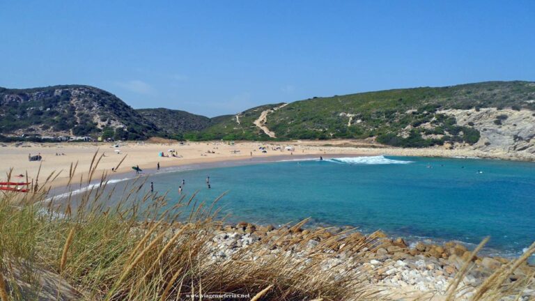 Praia do Barranco no Algarve vista das dunas