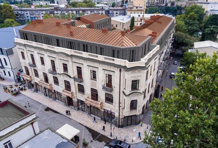 Edifício dos Correios onde vai ser o Radisson RED Tbilisi Old Town