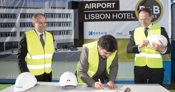 Assinatura da primeira pedra do B&B Airport Lisbon Hotel