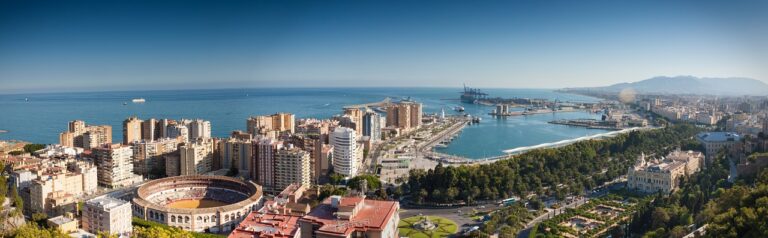 Panorâmica da cidade de Málaga vista de cima