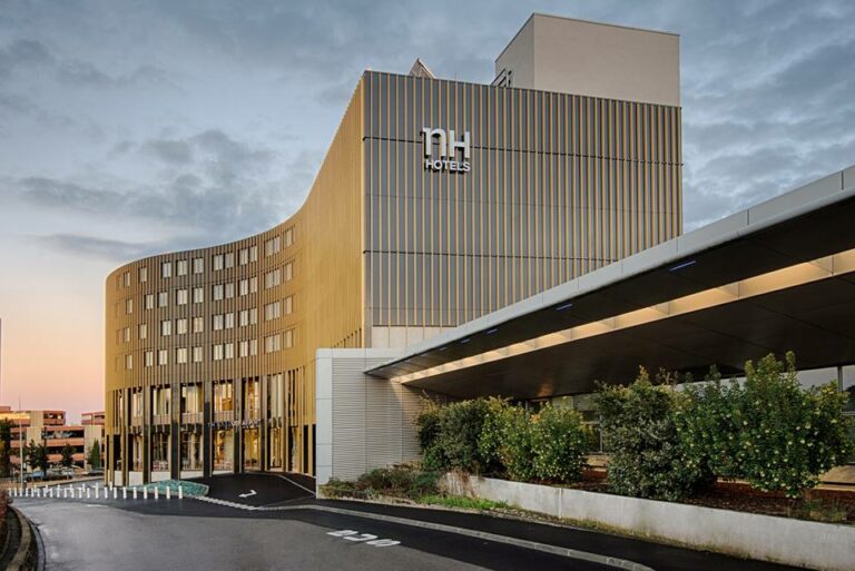 Hotel NH Toulouse Airport visto do exterior