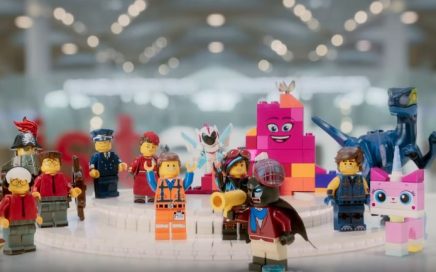 Cena do video de segurança LEGO 2 da Turkish Airlines