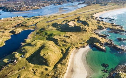 Vista panorâmica do aeroporto de Donegal na Irlanda
