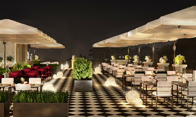 Espaço do hotel Radisson Colection Santa Sofia Milan no edifício Allianz