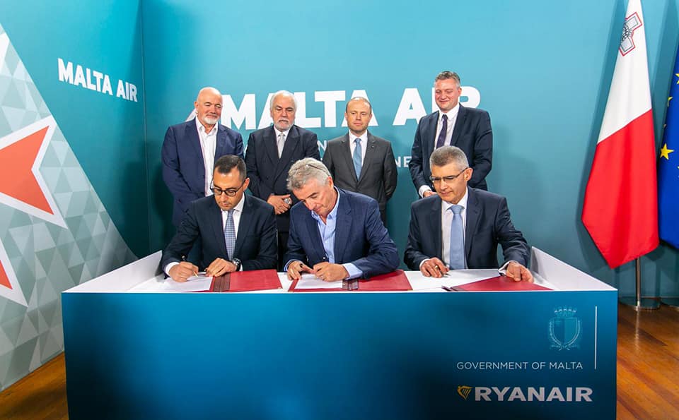 Assinatura da compra da Malta Air pela Ryanair