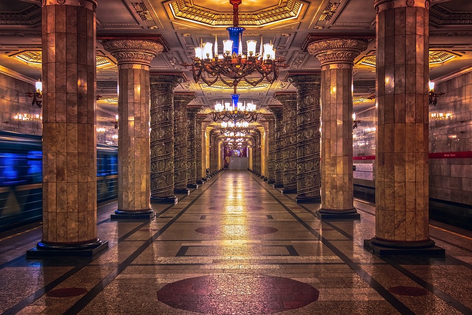 Estação de metro na cidade de Moscovo